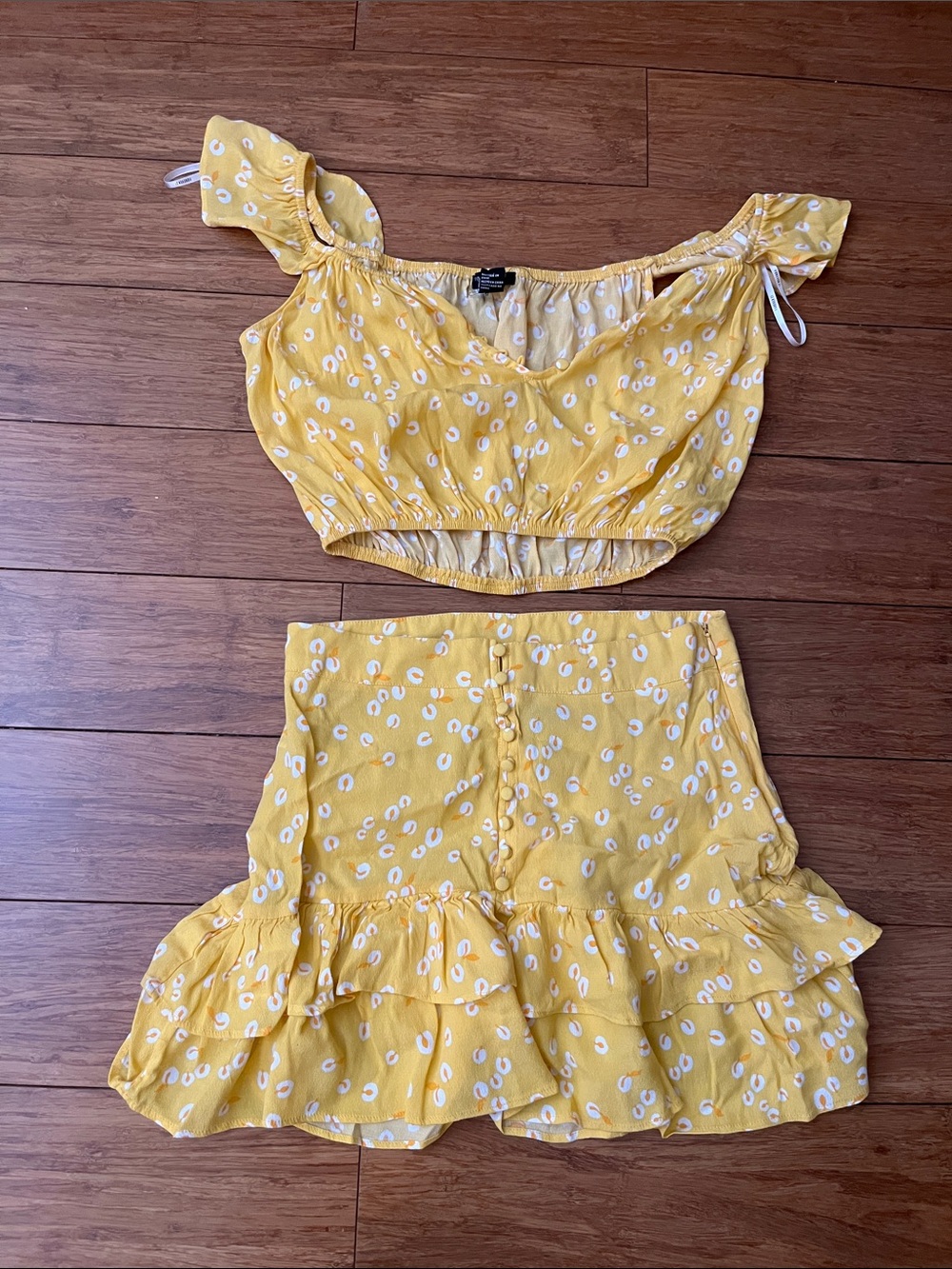 Forever 21 Yellow Printed Ruffle Trim Mini Skirt